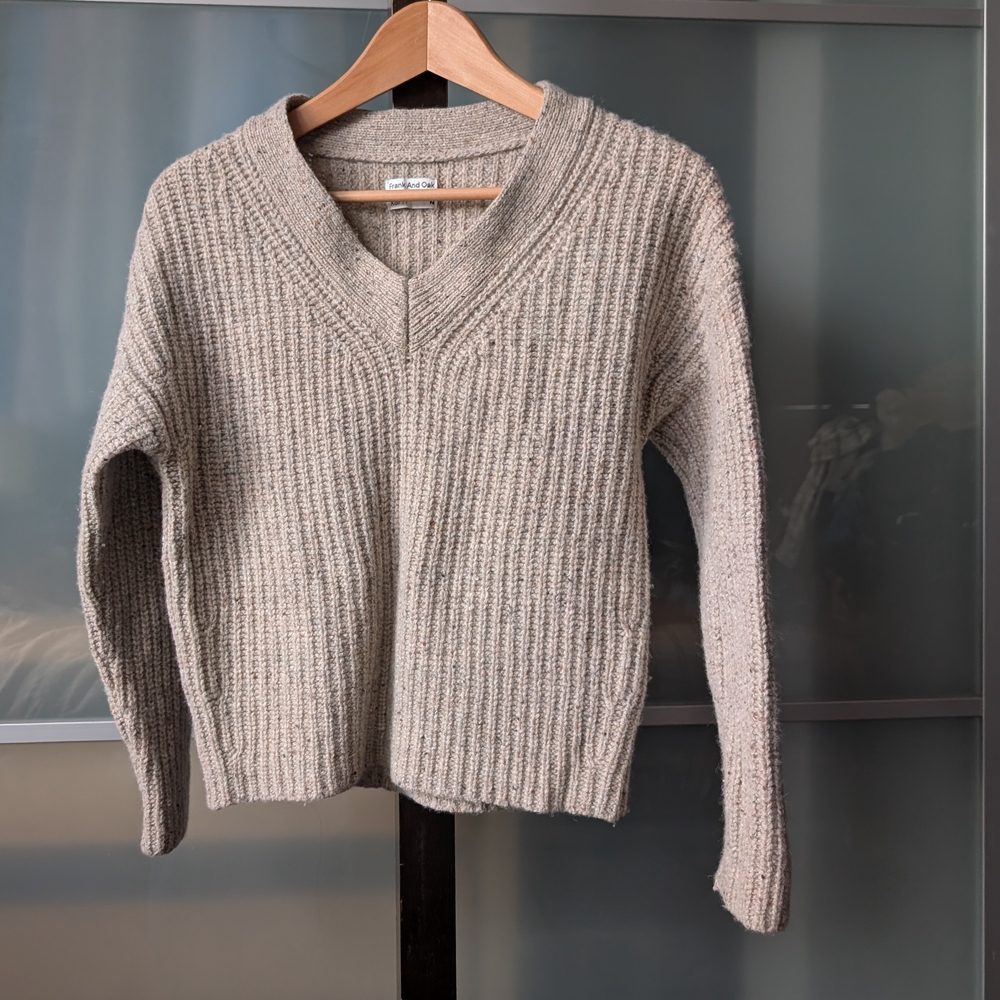 🐑 Frank & Oak Lambswool Oatmeal V-Neck Sweater - XS - Picture 2 of 8